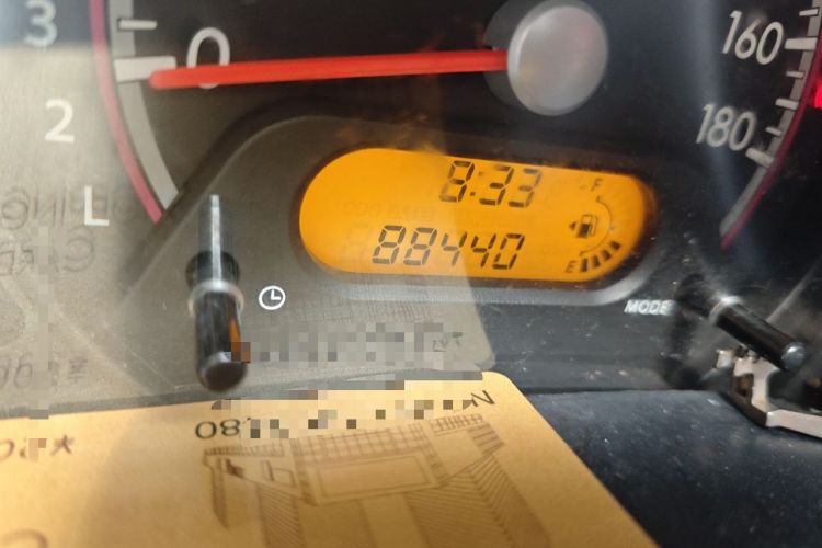 Used Suzuki Alto 2009 1.0L Automatic Luxury Version Odometer Close Up