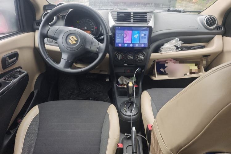 Used Suzuki Alto 2009 1.0L Automatic Luxury Version Center Console