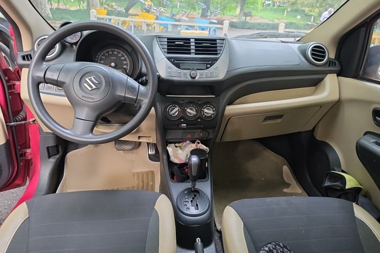 Used Suzuki Alto 2009 1.0L Automatic Luxury Version Center Console