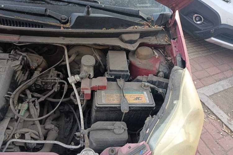 Used Suzuki Alto 2009 1.0L Automatic Luxury Version Engine Bay Left