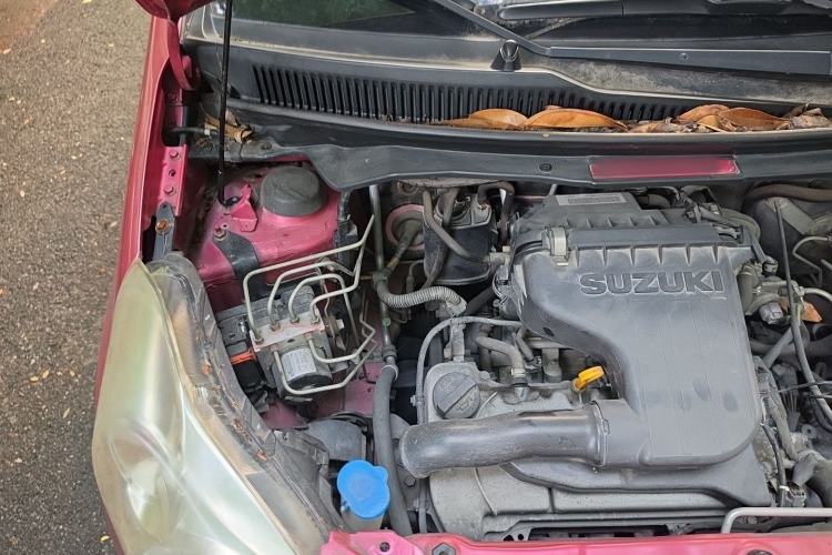 Used Suzuki Alto 2009 1.0L Automatic Luxury Version Engine Bay Right