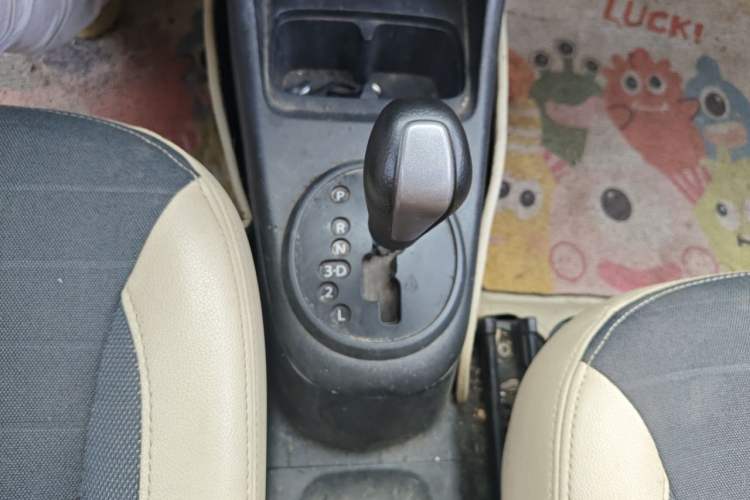 Used Suzuki Alto 2009 1.0L Automatic Luxury Version Gear Lever