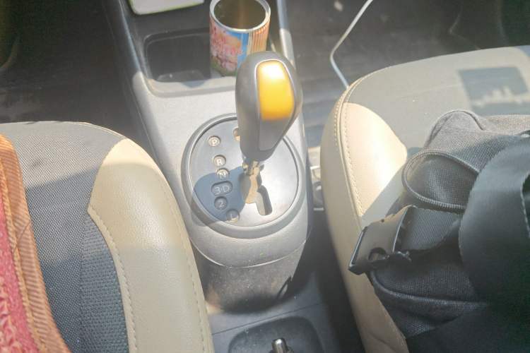 Used Suzuki Alto 2009 1.0L Automatic Luxury Version Gear Lever