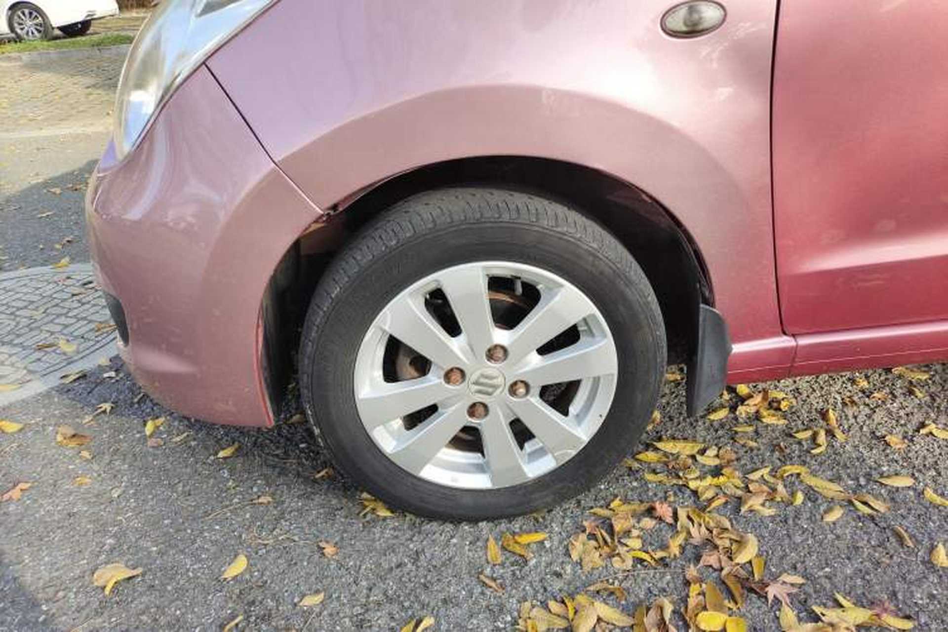 Used Suzuki Alto 2009 1.0L Manual Deluxe Edition Left Front Wheel Hub
