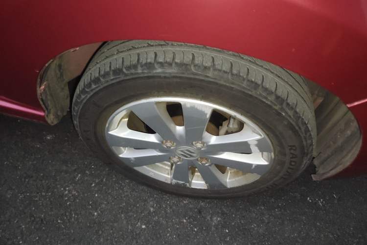 Used Suzuki Alto 2009 1.0L Manual Deluxe Edition Right Front Wheel Hub