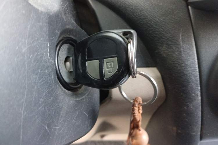 Used Suzuki Alto 2009 1.0L Automatic Luxury Version Vehicle Key