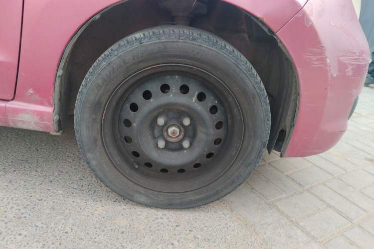 Used Suzuki Alto 2009 1.0L Manual Deluxe Edition Right Front Wheel Hub