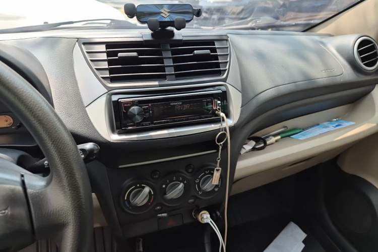 Used Suzuki Alto 2009 1.0L Automatic Luxury Version Audio And AC Panel
