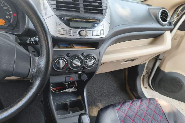 Used Suzuki Alto 2009 1.0L Automatic Luxury Version Audio And AC Panel
