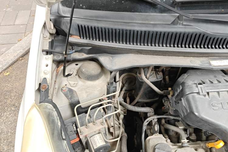 Used Suzuki Alto 2009 1.0L Automatic Luxury Version Engine Bay Right