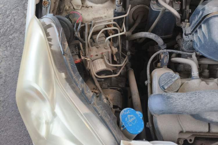 Used Suzuki Alto 2009 1.0L Automatic Luxury Version Engine Bay Right