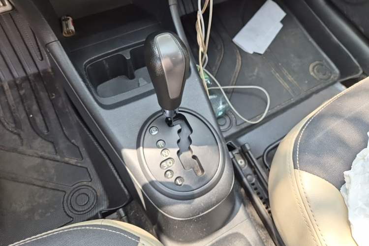 Used Suzuki Alto 2009 1.0L Automatic Luxury Version Gear Lever