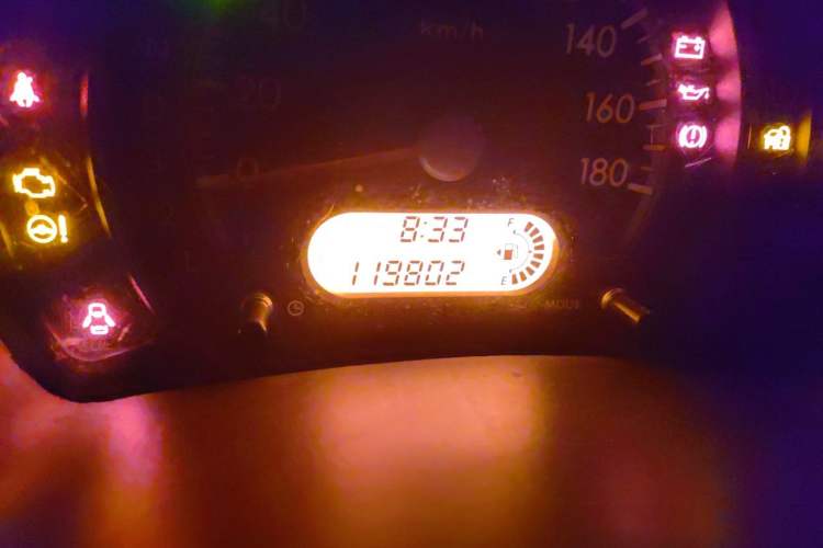Used Suzuki Alto 2009 1.0L Automatic Luxury Version Odometer Close Up