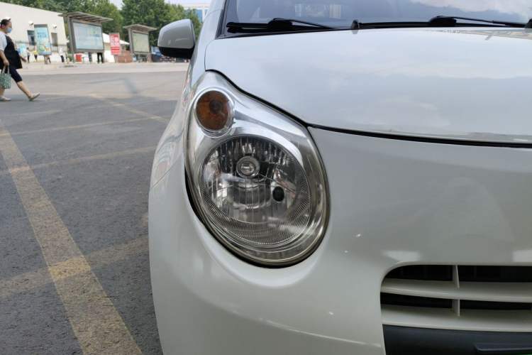 Used Suzuki Alto 2009 1.0L Automatic Luxury Version Right Front Headlight