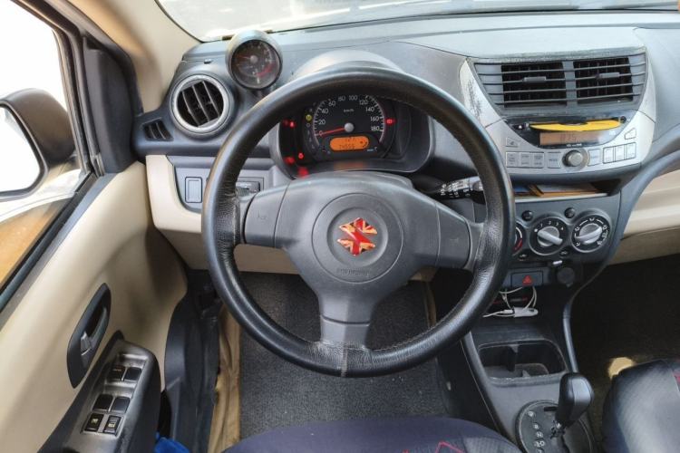 Used Suzuki Alto 2009 1.0L Automatic Luxury Version Steering Wheel