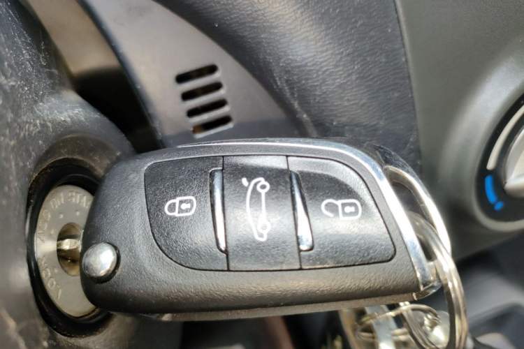 Used Suzuki Alto 2009 1.0L Automatic Luxury Version Vehicle Key