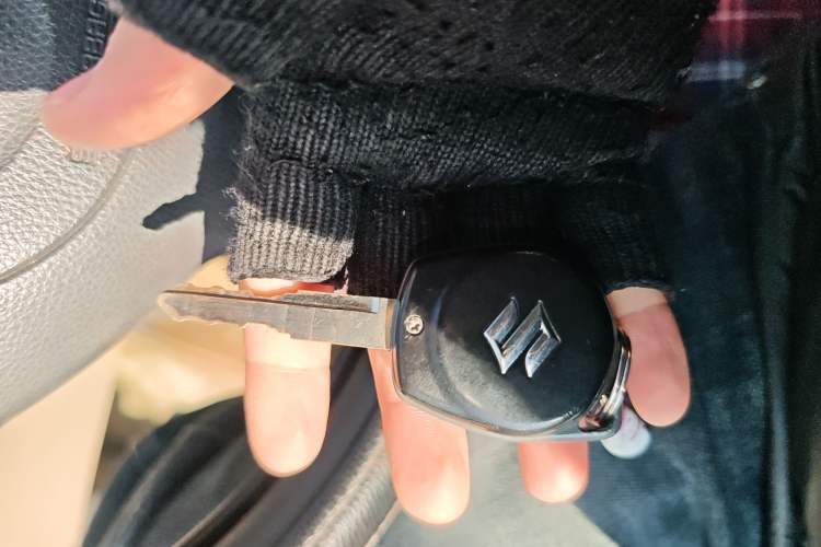Used Suzuki Alto 2009 1.0L Automatic Luxury Version Vehicle Key