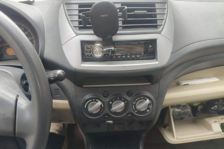 Used Suzuki Alto 2009 1.0L Manual Comfort Edition Audio And AC Panel