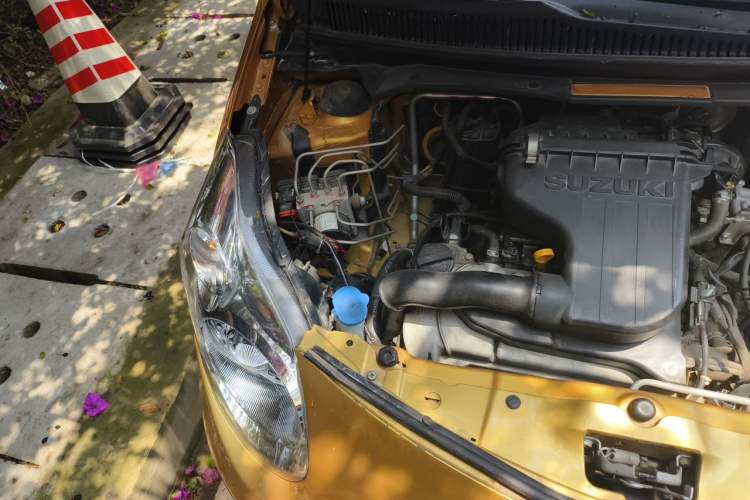 Used Suzuki Alto 2009 1.0L Automatic Luxury Version Engine Bay Right