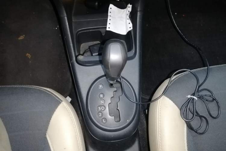 Used Suzuki Alto 2009 1.0L Automatic Luxury Version Gear Lever
