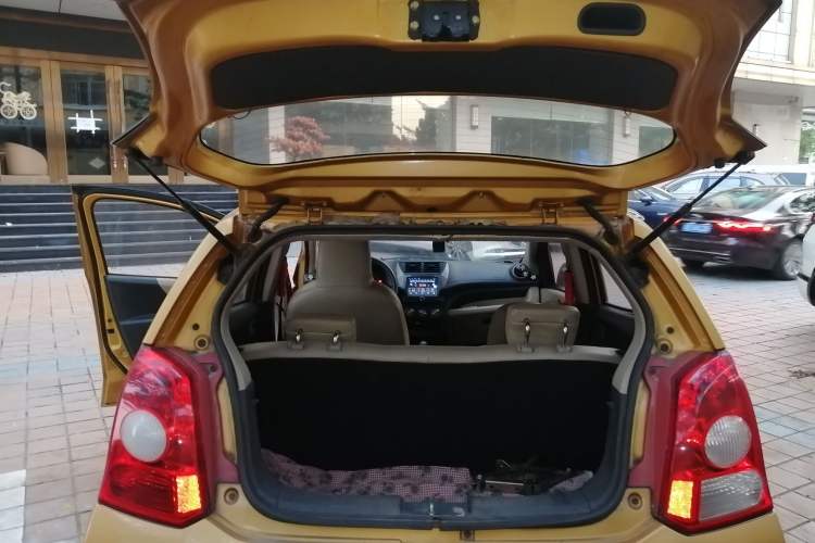 Used Suzuki Alto 2009 1.0L Automatic Luxury Version Trunk