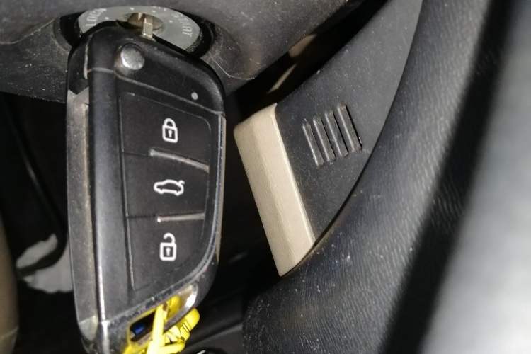 Used Suzuki Alto 2009 1.0L Automatic Luxury Version Vehicle Key