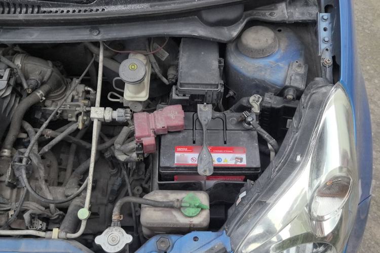 Used Suzuki Alto 2010 1.0L Automatic Cool Edition Engine Bay Left