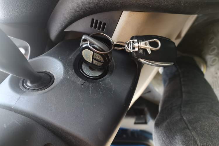 Used Suzuki Alto 2010 1.0L Manual Cool Edition Vehicle Key