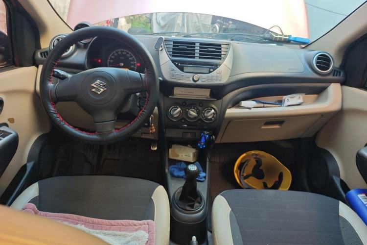 Used Suzuki Alto 2010 1.0L Manual Cool Edition Center Console