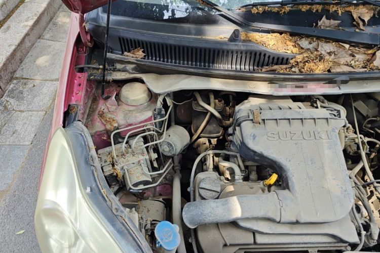 Used Suzuki Alto 2010 1.0L Manual Cool Edition Engine Bay Right