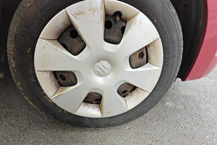 Used Suzuki Alto 2010 1.0L Manual Cool Edition Right Front Wheel Hub