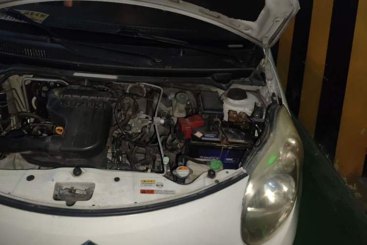 Used Suzuki Alto 2010 1.0L Automatic Cool Edition Engine Bay Left