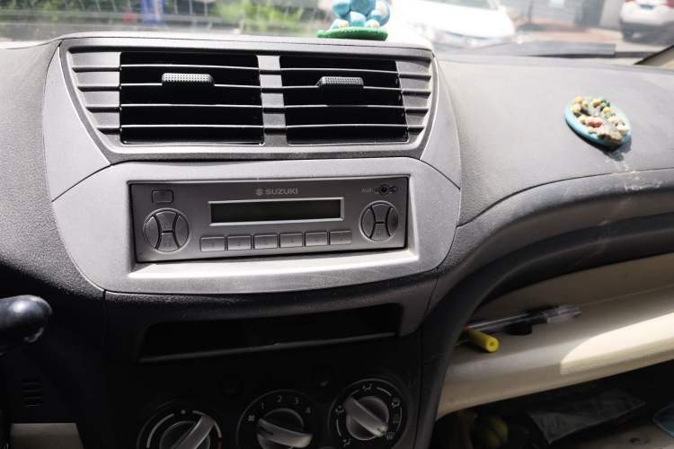 Used Suzuki Alto 2012 1.0L Manual Utility Version Audio And AC Panel