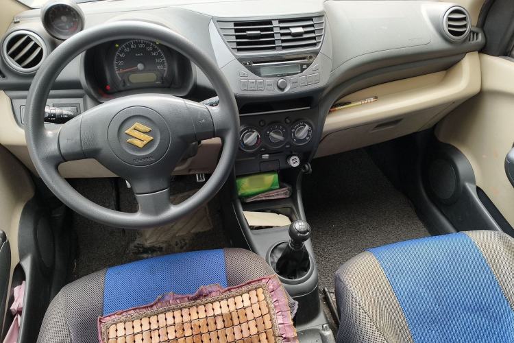 Used Suzuki Alto 2012 1.0L Manual Utility Version Center Console
