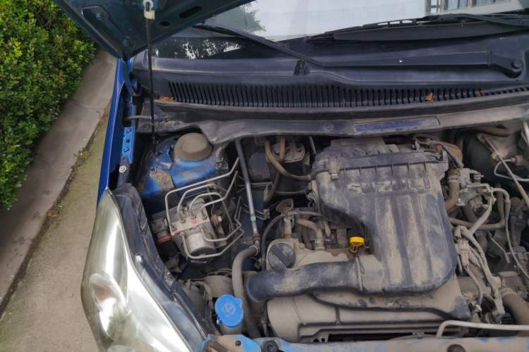 Used Suzuki Alto 2012 1.0L Manual Utility Version Engine Bay Right