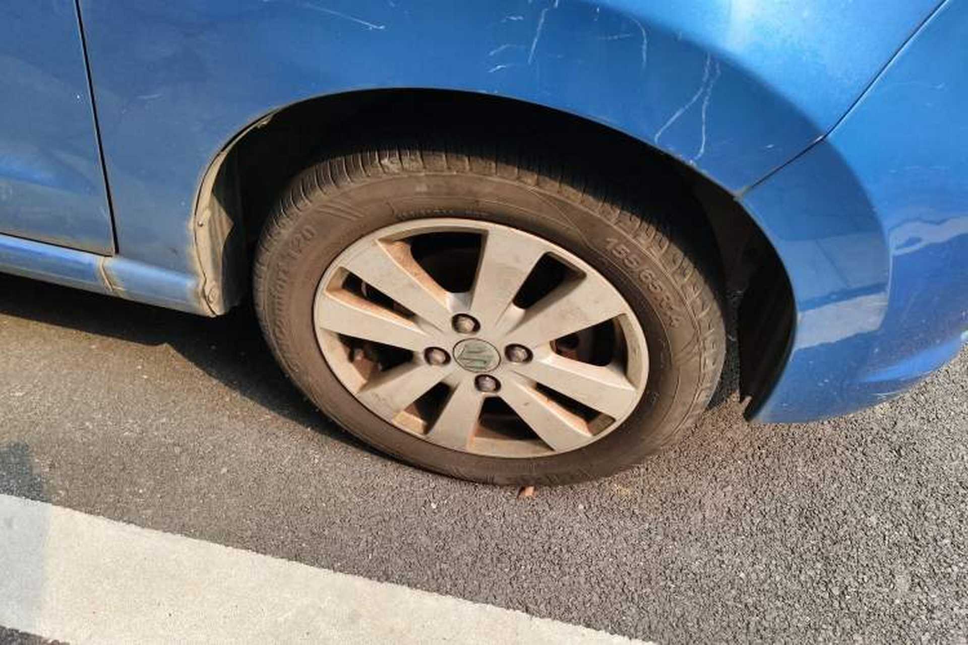 Used Suzuki Alto 2012 1.0L Manual Utility Version Right Front Wheel Hub