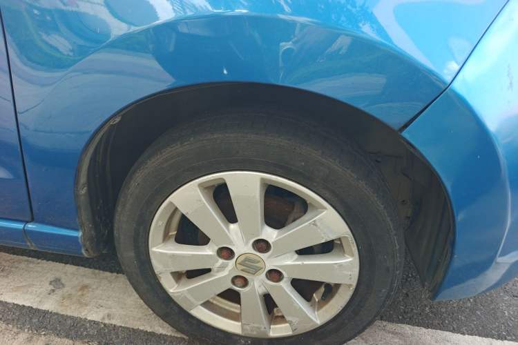 Used Suzuki Alto 2012 1.0L Manual Utility Version Right Front Wheel Hub