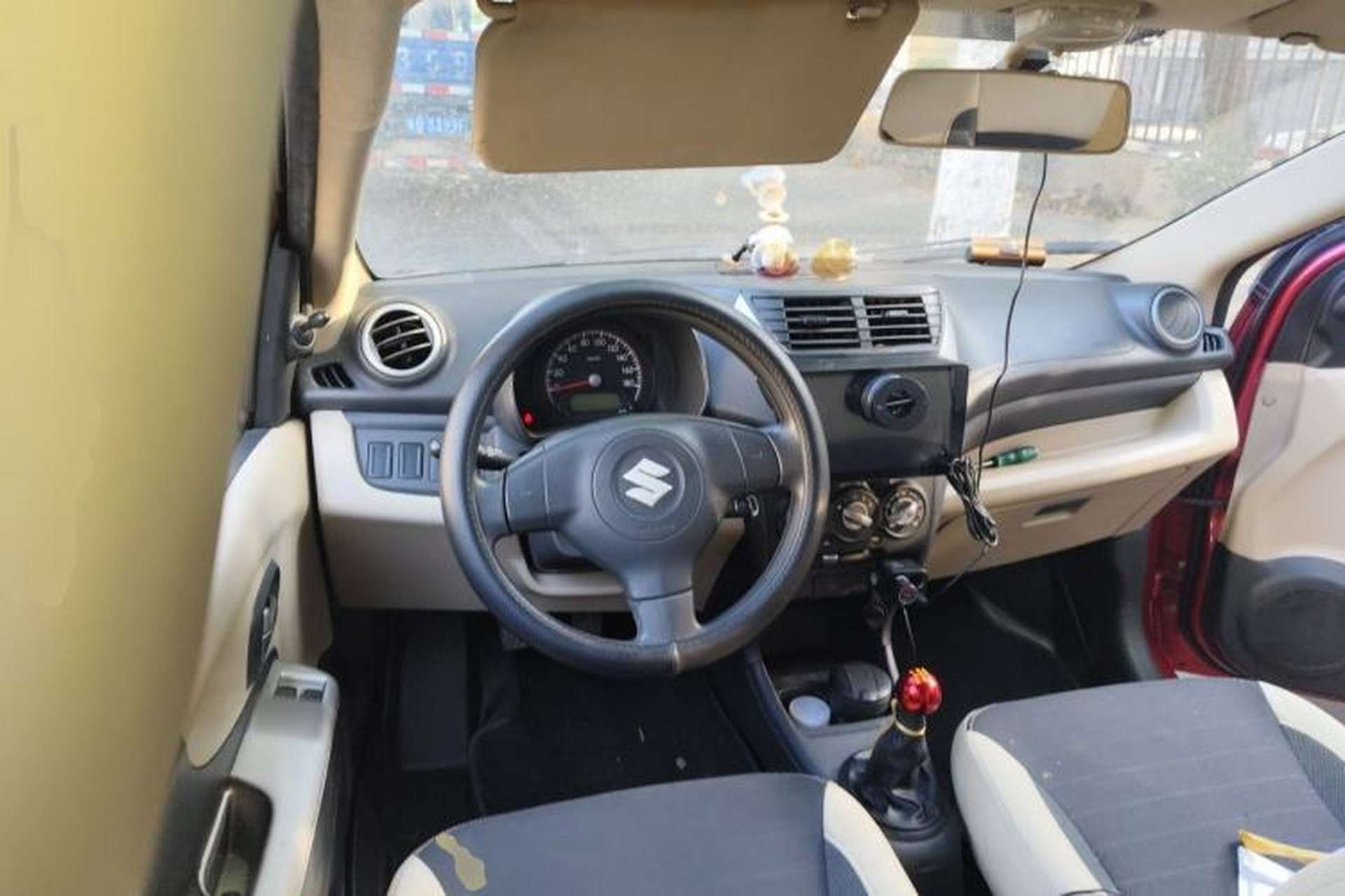 Used Suzuki Alto 2012 1.0L Manual Utility Version Center Console