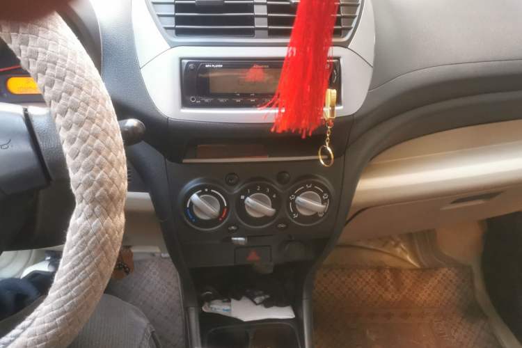 Used Suzuki Alto 2012 1.0L Manual Utility Version Audio And AC Panel