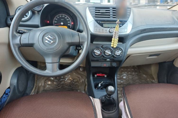Used Suzuki Alto 2012 1.0L Manual Utility Version Center Console