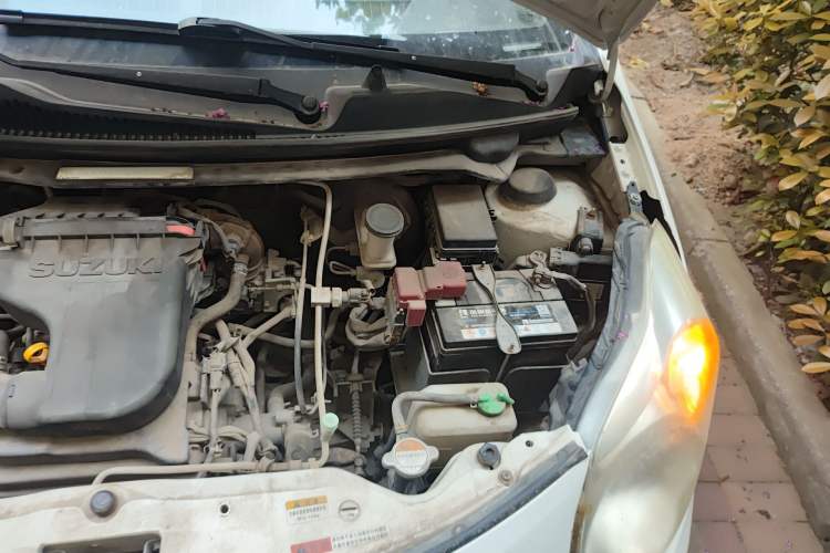 Used Suzuki Alto 2012 1.0L Manual Utility Version Engine Bay Left