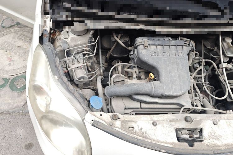 Used Suzuki Alto 2012 1.0L Manual Utility Version Engine Bay Right