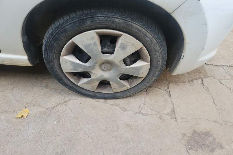 Used Suzuki Alto 2012 1.0L Manual Utility Version Right Front Wheel Hub