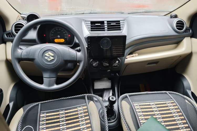 Used Suzuki Alto 2012 1.0L Manual Utility Version Center Console