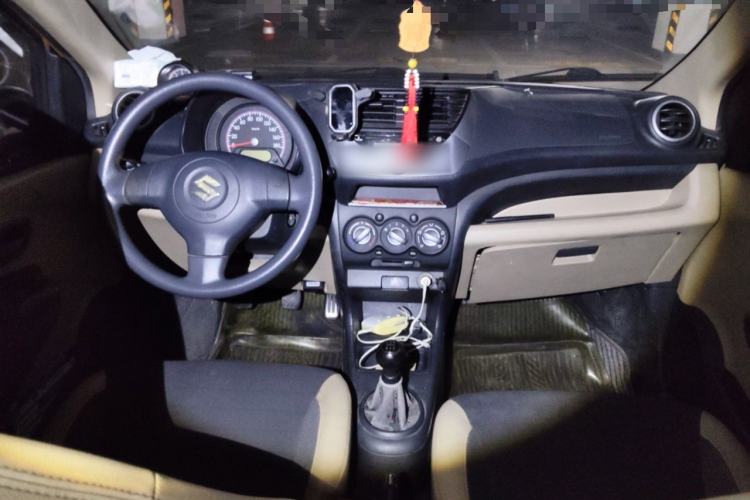 Used Suzuki Alto 2012 1.0L Manual Utility Version Center Console