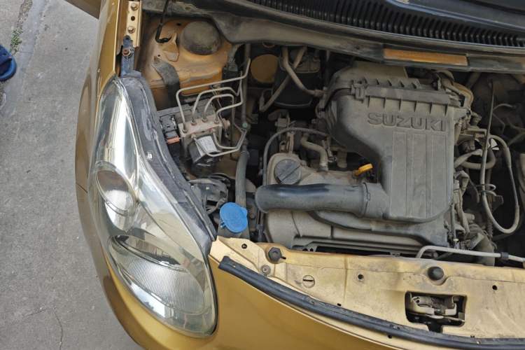 Used Suzuki Alto 2012 1.0L Manual Utility Version Engine Bay Right