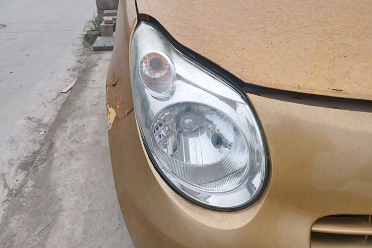 Used Suzuki Alto 2012 1.0L Manual Utility Version Right Front Headlight