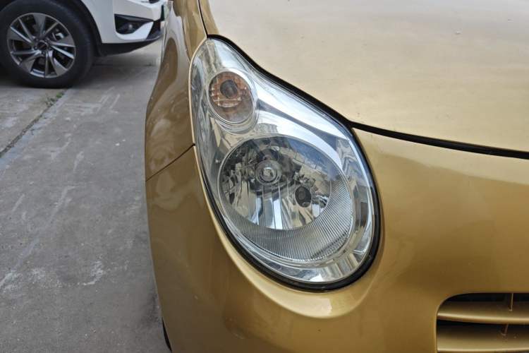 Used Suzuki Alto 2012 1.0L Manual Utility Version Right Front Headlight