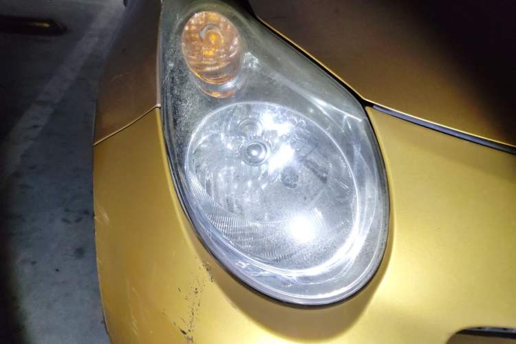 Used Suzuki Alto 2012 1.0L Manual Utility Version Right Front Headlight