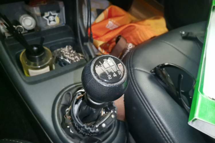 Used Suzuki Alto 2013 Revised Version 1.0L Manual Comfort Edition Gear Lever
